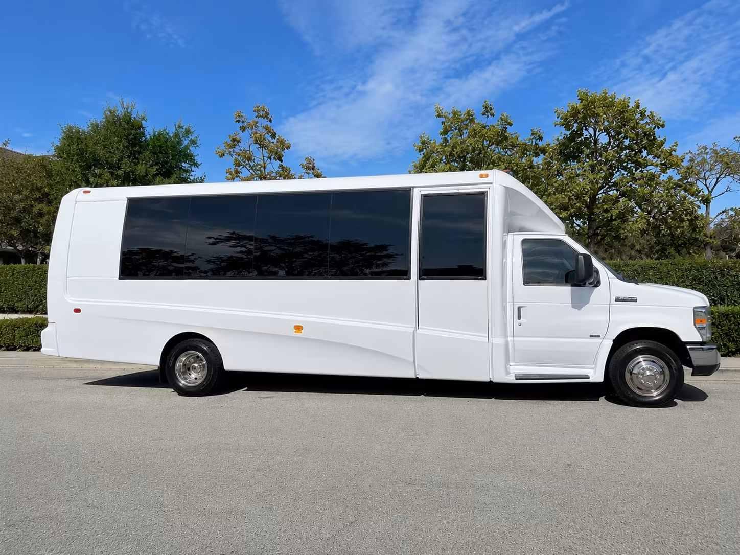 15 passenger minibus