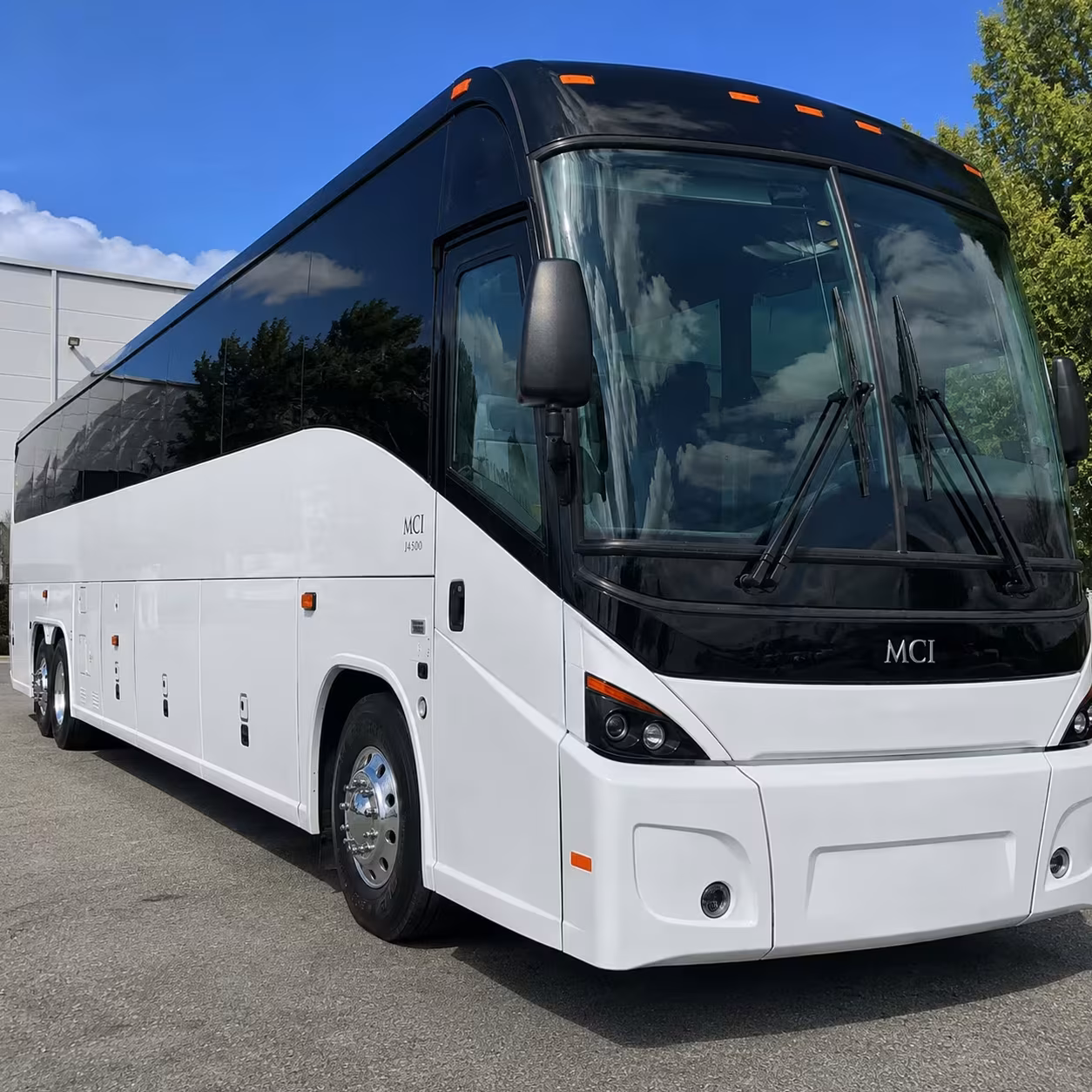 cerritos military airport bus rentals to lax and long beach airport