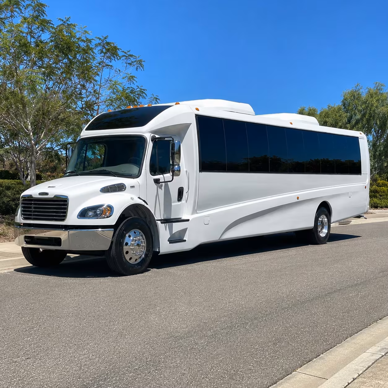 cerritos minibus rentals to honda center and long beach state