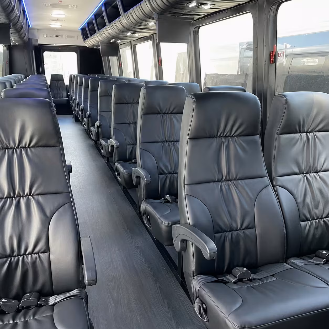 minibus rentals for cerritos prom after parties and late dinners